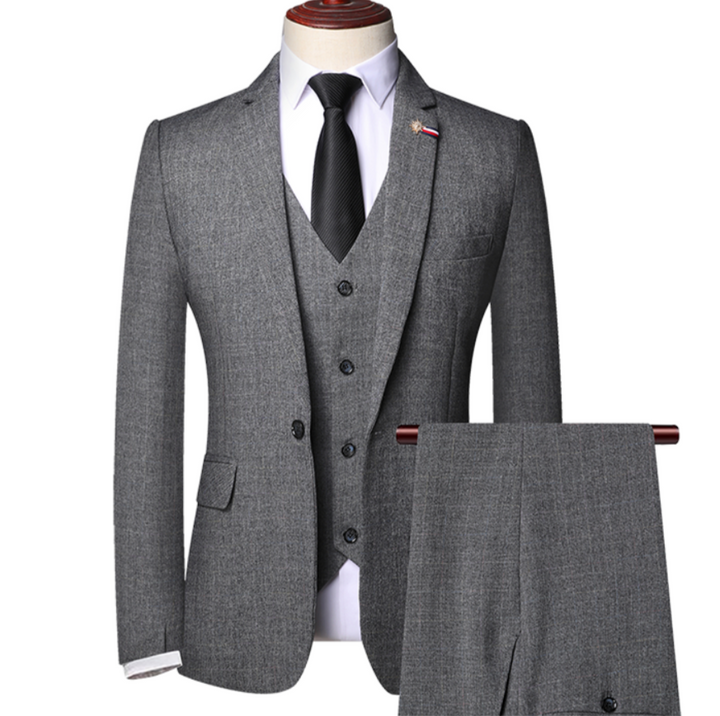 James - Classic 3-Piece Suit